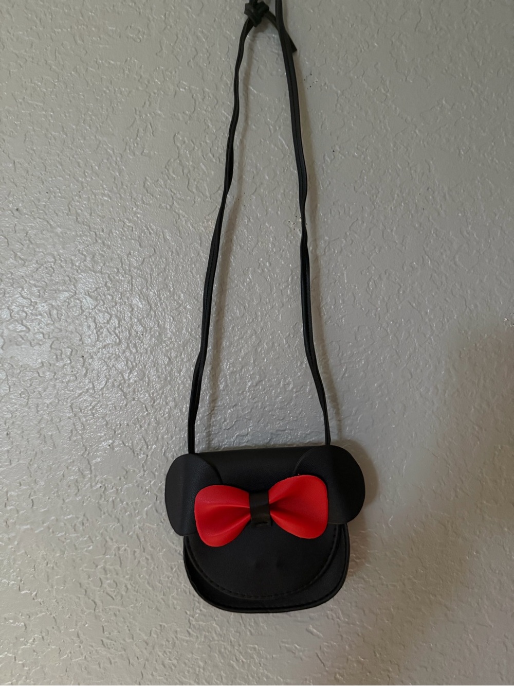 Kids Minnie Black Crossbody Purse with Red Bow